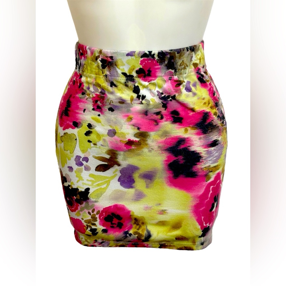 Vintage Y2K Nollie Floral Women’s Mini Skirt Size XS